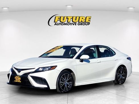 Certified 2024 Toyota Camry SE image 10