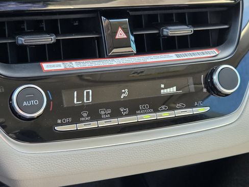 Used 2026 Toyota Corolla LE FWD image 20