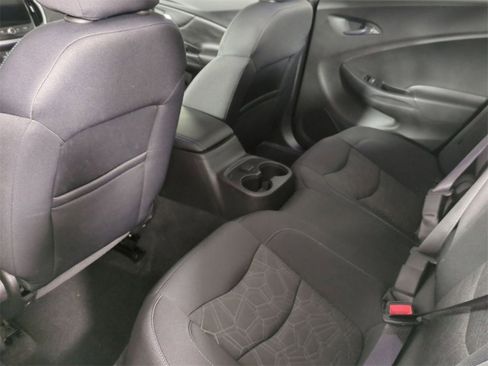 Certified 2018 Chevrolet Volt LT w/ Comfort Package image 20