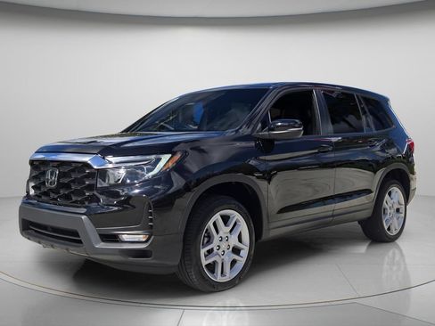 Used 2025 Honda Passport EX-L image 8