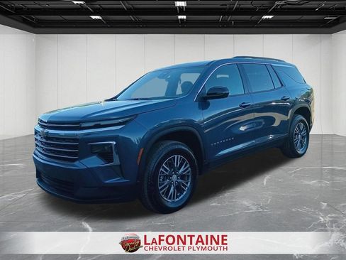 Certified 2026 Chevrolet Traverse LT w/ Driver Confidence Package AWD/4WD image 1
