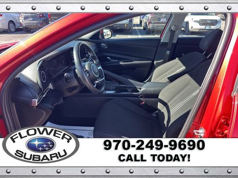 Used 2021 Hyundai Elantra SEL w/ Convenience + Premium Package image 24