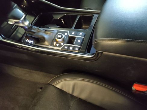 Used 2022 Kia Sorento SX image 26