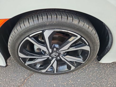 Used 2019 Honda Civic EX image 18