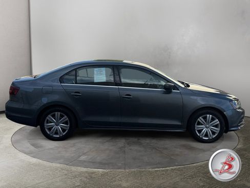Used 2017 Volkswagen Jetta S FWD image 8
