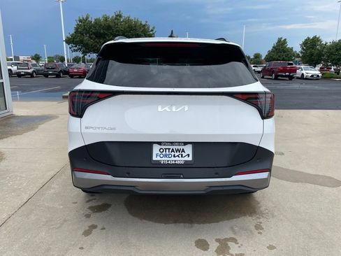 New 2026 Kia Sportage EX w/ EX Panorama Roof Package FWD image 6