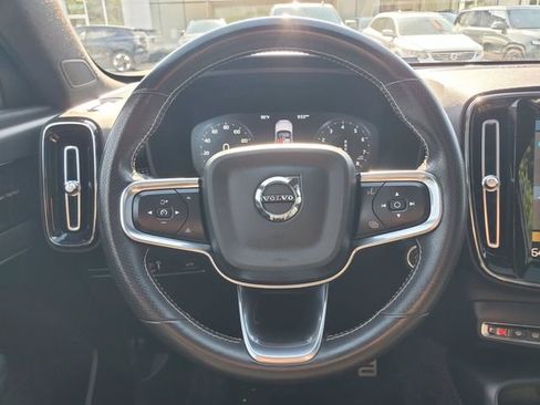 Used 2021 Volvo XC40 T5 R-Design AWD/4WD image 31