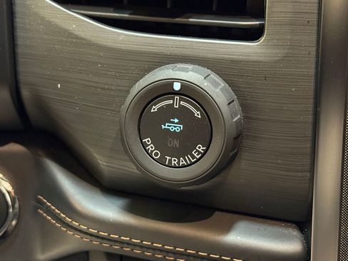 Used 2023 Ford Expedition Max Platinum image 34