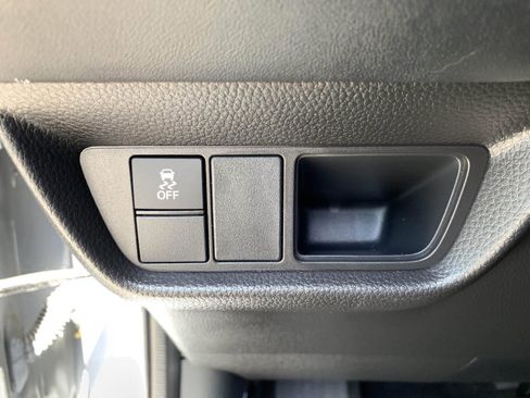 Certified 2025 Honda HR-V Sport image 13
