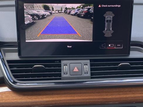 Used 2022 Audi Q5 2.0T Premium w/ Convenience Package image 34