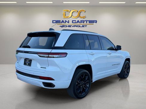 Used 2023 Jeep Grand Cherokee 30th Anniversary image 5