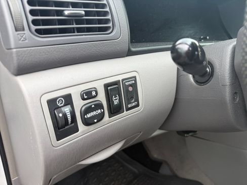 Used 2008 Toyota Corolla LE w/ Audio Value Pkg FWD image 19
