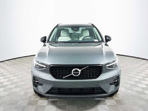 New 2026 Volvo XC40 B5 Ultra w/ Climate Package image 2