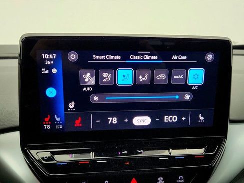 Used 2022 Volkswagen ID.4 Pro image 18