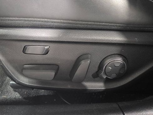 Used 2021 Genesis G70 3.3T w/ Sport Package image 19