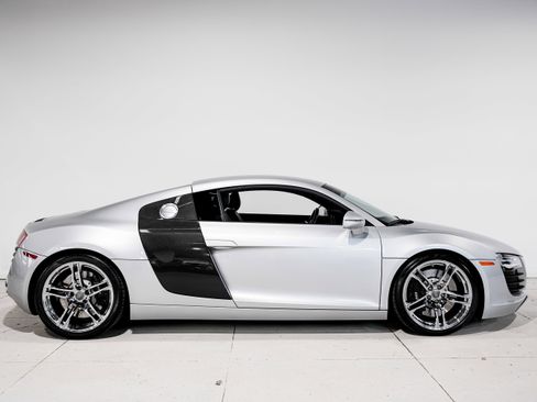 Used 2008 Audi R8 V8 image 2