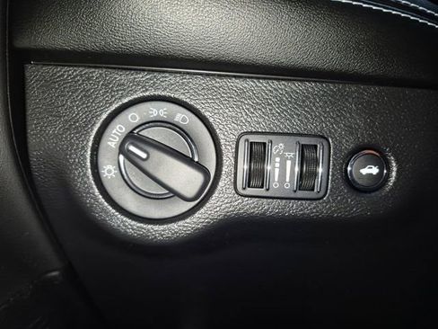 Used 2021 Dodge Challenger SRT Hellcat Redeye image 23