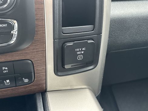 Used 2015 RAM 2500 Laramie w/ Protection Group image 21