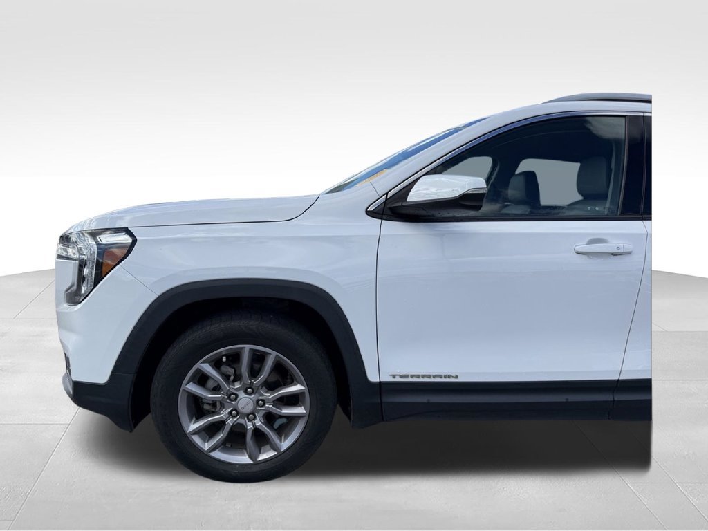 Used 2022 GMC Terrain SLT AWD/4WD image 23