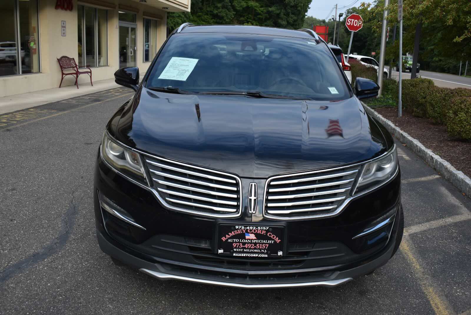 Used 2017 Lincoln MKC Reserve w/ Lincoln MKC Climate Package AWD/4WD image 9