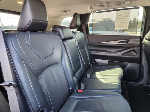 Certified 2023 INFINITI QX60 Luxe image 16