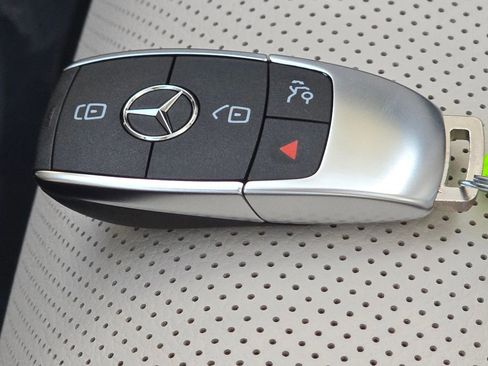 New 2026 Mercedes-Benz GLS 450 4MATIC image 35