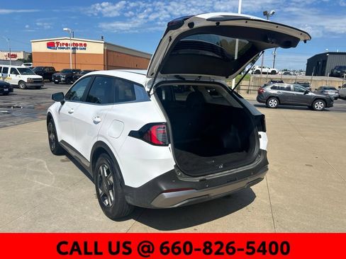 Used 2026 Kia Sportage LX FWD image 14