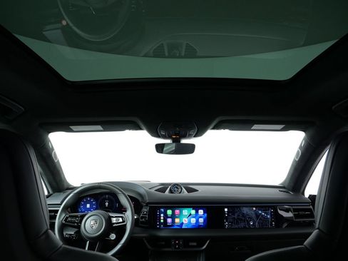 New 2026 Porsche Macan Turbo Electric image 18