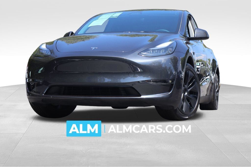 Used 2025 Tesla Model Y Long Range AWD/4WD image 1