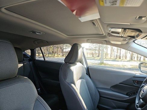 Used 2024 Subaru Crosstrek 2.0i Premium image 13