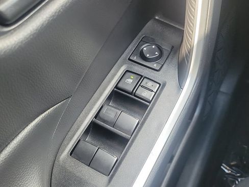 Used 2025 Toyota RAV4 LE FWD image 18
