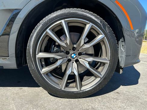 Used 2021 BMW X7 M50i w/ Executive Package image 32