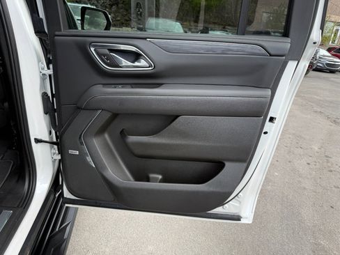 Used 2023 GMC Yukon XL SLT w/ Max Trailering Package image 21