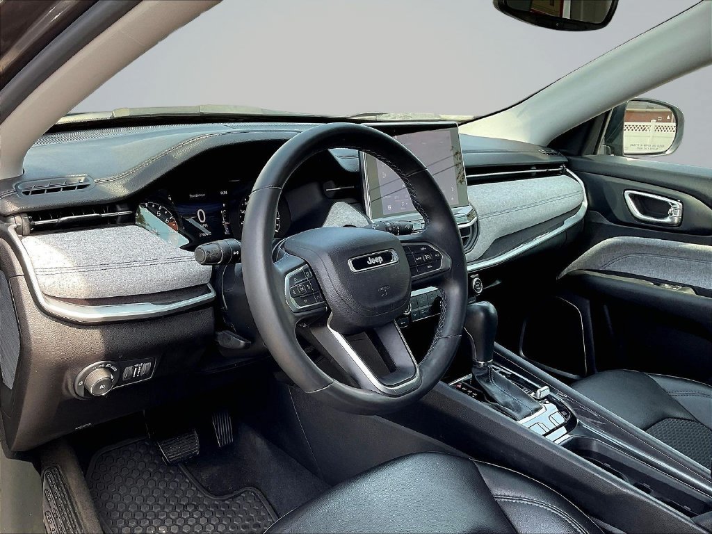 Used 2022 Jeep Compass Latitude w/ Convenience Group AWD/4WD image 19
