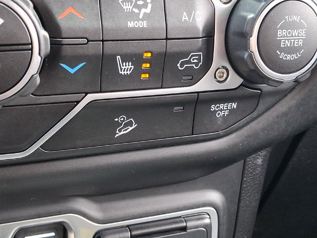 Used 2018 Jeep Wrangler Unlimited Sport S AWD/4WD image 28