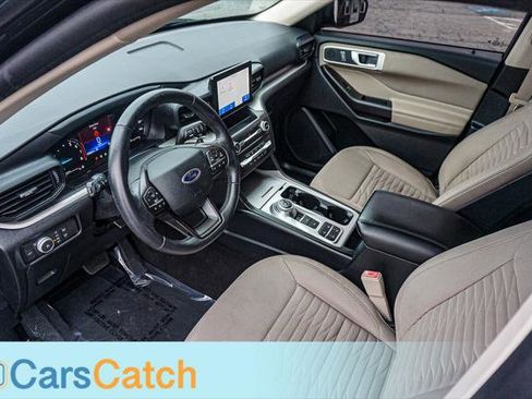 Used 2020 Ford Explorer XLT image 17