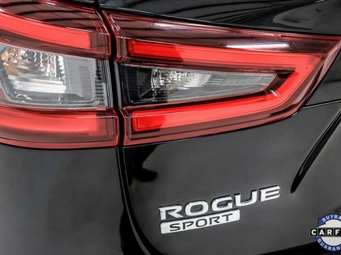 Used 2021 Nissan Rogue Sport S image 6