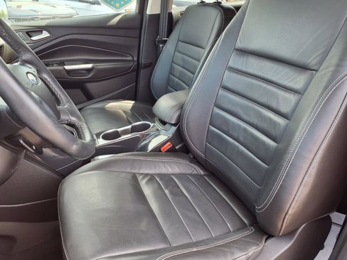 Used 2015 Ford Escape Titanium w/ Equipment Group 301A AWD/4WD image 3