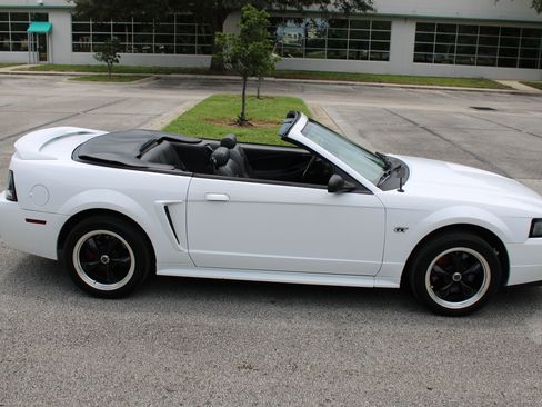 Used 2000 Ford Mustang GT RWD image 22