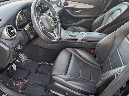 Used 2022 Mercedes-Benz GLC 300 4MATIC image 11
