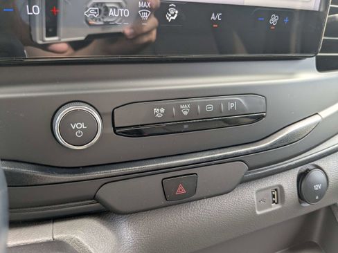 New 2026 Ford Transit 250 148 Medium Roof image 24