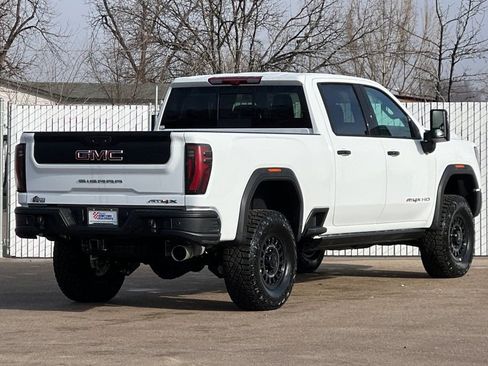 New 2026 GMC Sierra 2500 AT4X w/ AT4X AEV Edition image 4