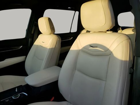 Certified 2022 Cadillac XT6 Sport image 32