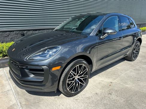 Used 2026 Porsche Macan image 7