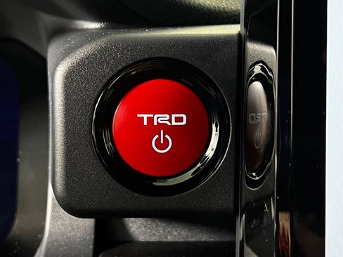 Used 2026 Toyota 4Runner TRD Off-Road Premium AWD/4WD image 23