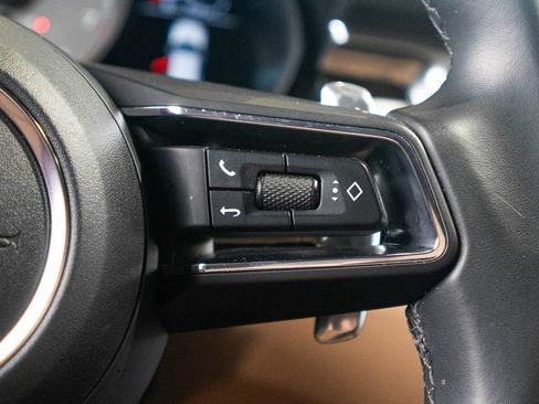 Certified 2023 Porsche Macan S AWD/4WD image 34