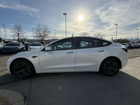 Used 2023 Tesla Model 3 Standard Range image 5