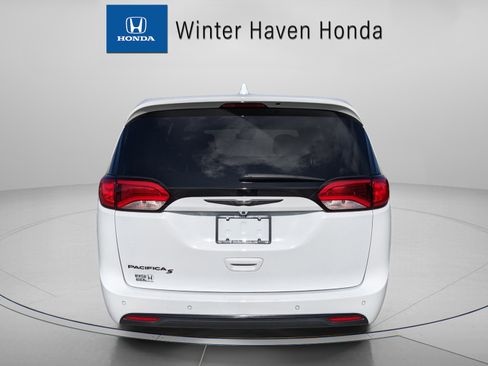 Used 2019 Chrysler Pacifica Touring Plus w/ Advanced Safetytec Group image 7