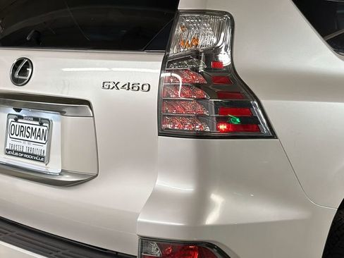 Used 2023 Lexus GX 460 Premium w/ Premium Package AWD/4WD image 9