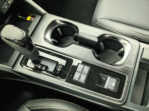 New 2026 Subaru Outback Limited image 18